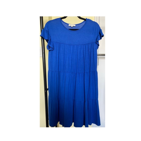 Dress - Picture 7 of 7